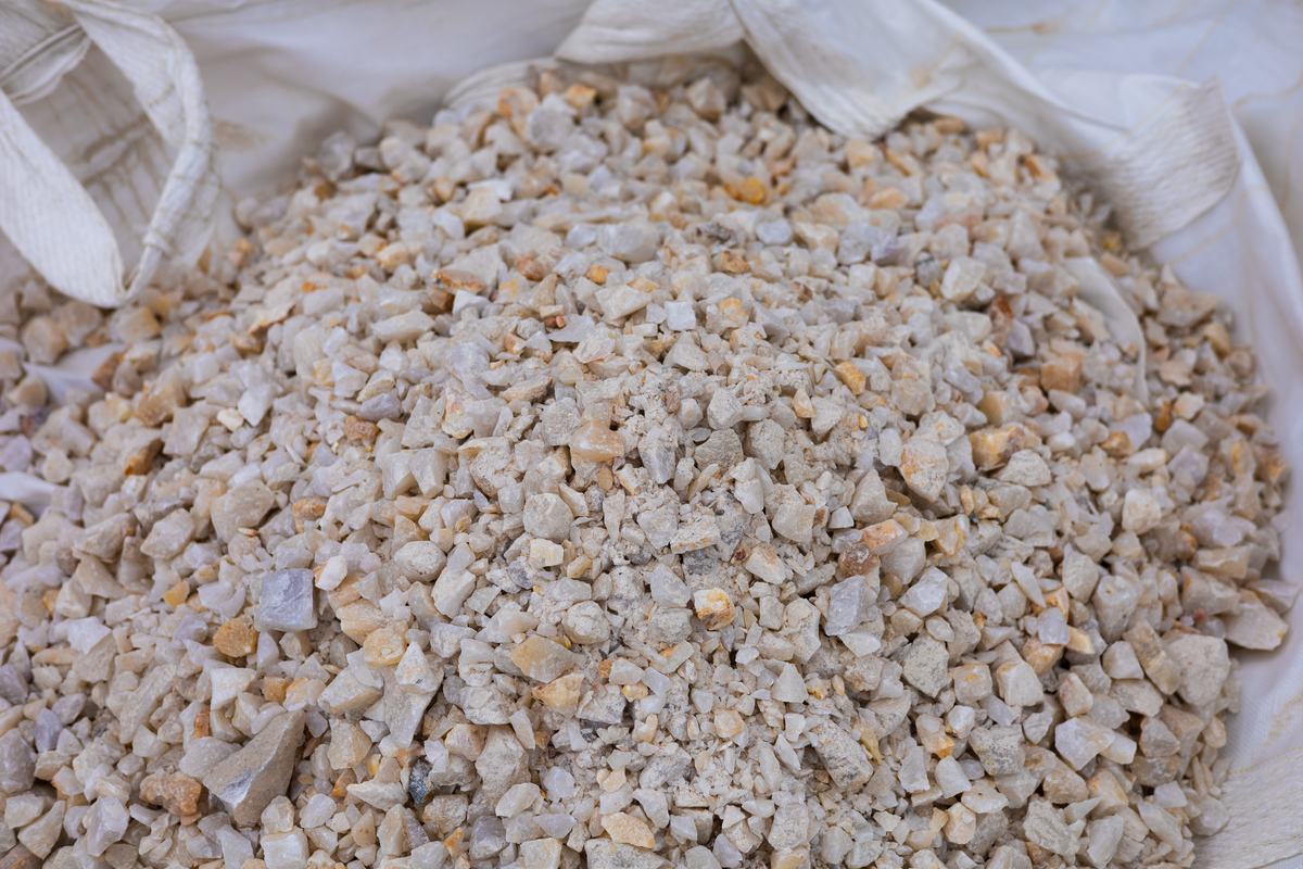 White mineral granules